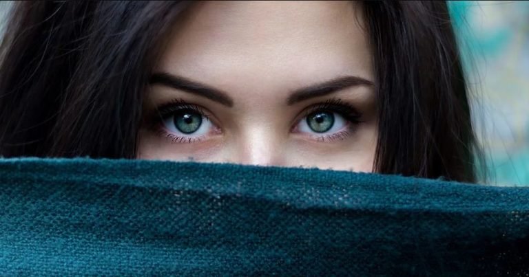 eyebrow tattoo