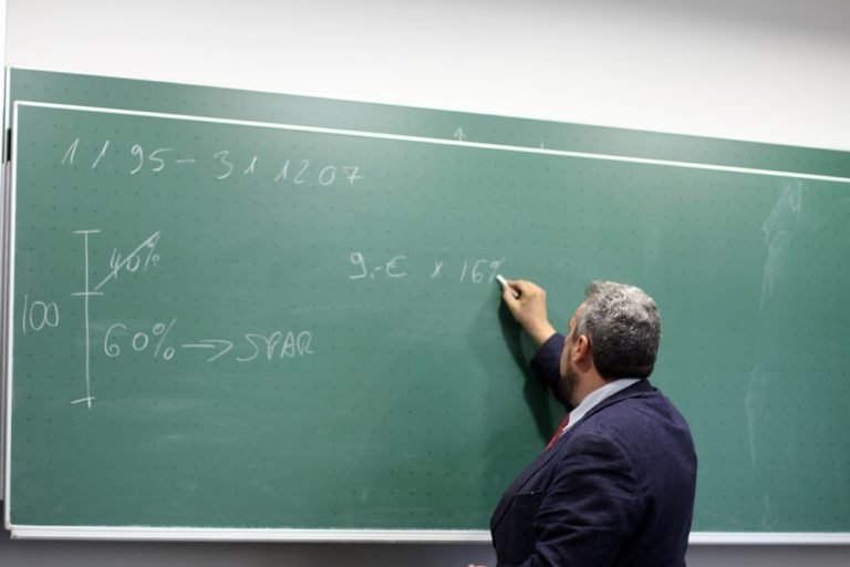 choosing the best tutor for your child