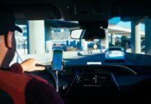 Seizing the Gig Economy: A Step-by-Step Guide on How to Become an Uber Driver