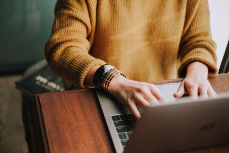 What’s So Interesting About Online Casinos and What Kind of Gambling Games Are the Most Popular?