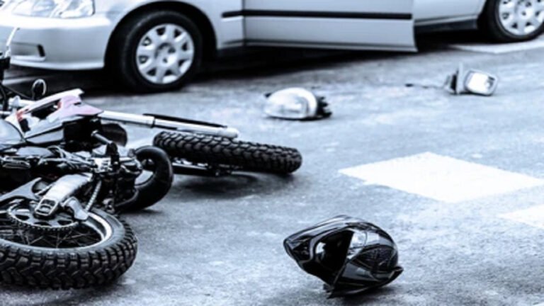 Benefits of hiring a lawyer after motorcycle crash