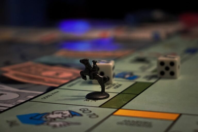 4 Traditional Games to Play Online