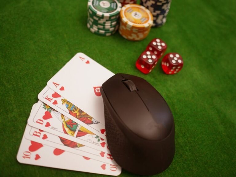 How do you play Fish table online for real money?