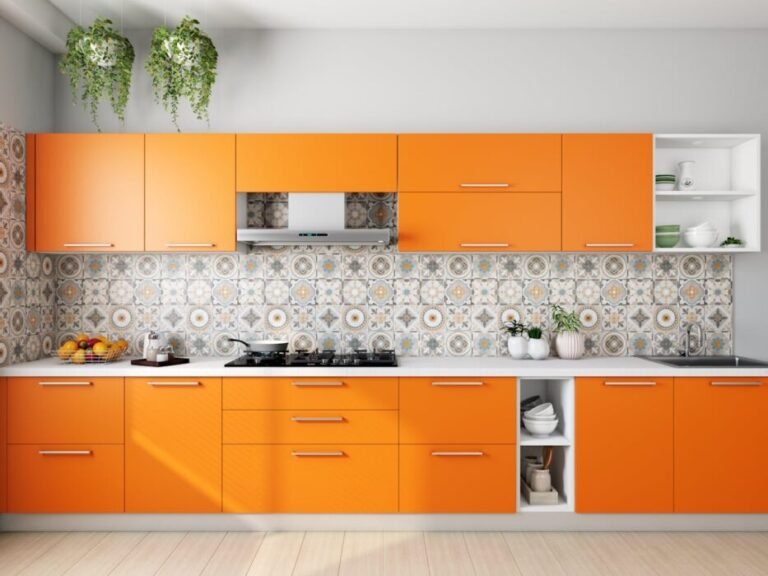 How to Eliminate Grease Build-Up on Kitchen Cabinets